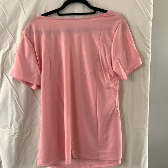 Short sleeve pink top with peekaboo front. New in bag, unbranded. Work or play - Picture 3 of 7